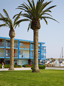 Waterfront Hotel Exterior picture